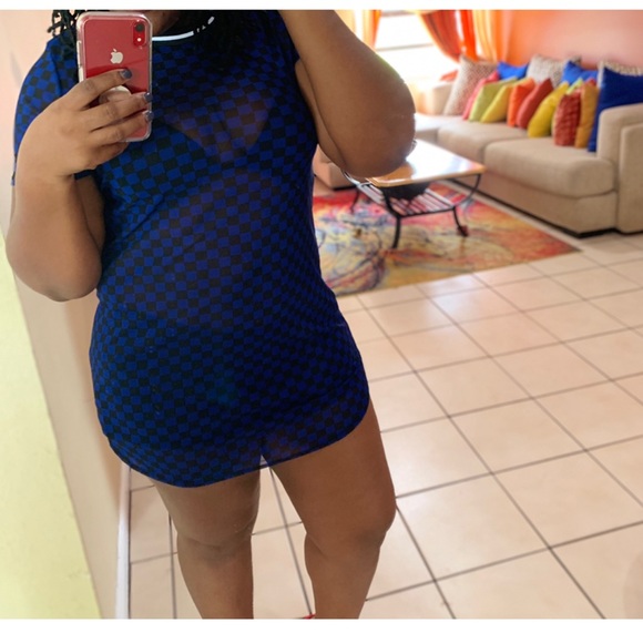 Checkered Mesh Tunic - Picture 3 of 3